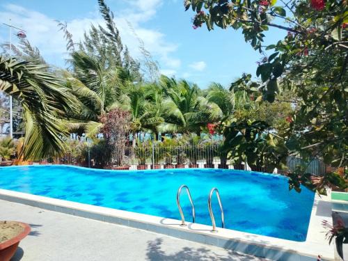 Khanh Hai Hotel | Welcoming Phuc Thuan Hotel with Oceanfront Views