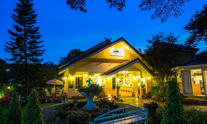 Khaem Son Hotel | Explore Phukaew Resort: Family-Friendly Adventure Awaits!