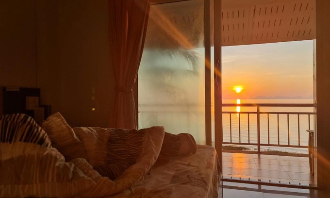 Krasae Sin Villa | Pet and Child Friendly Stays at Phukan Villa Phatthalung