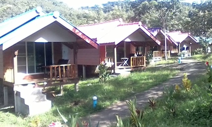 Ko Mook Hotel | Phusambig Resort: Guest Rated 9/10 with Family-Friendly Amenities