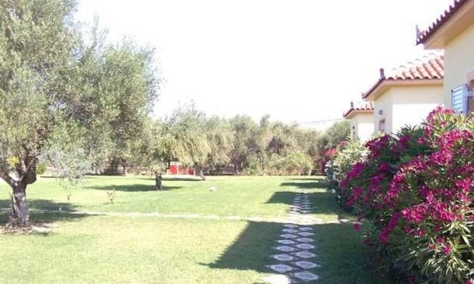 Kakovatos House | Exceptional Phyllida Guest House - Rated 10/10 by Guests