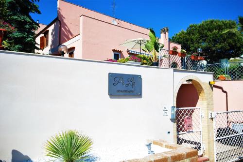 Grottammare Bed & Breakfast | Beachfront Bliss at Pi.Lù Bed and Breakfast - Rated 9.3/10