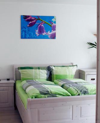 Wasserburg Apartment | Pet-Friendly Retreat at Pia Fewo Günzburg, Rated 9.4/10