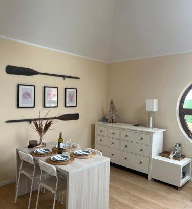 Karwia Apartment | Explore Piaski Bałtyku: Ocean View and Private Beach Access