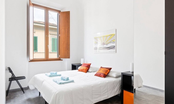 Campo di Marte Apartment | Inviting Piazza Alberti Apartment with Terrace & Breakfast