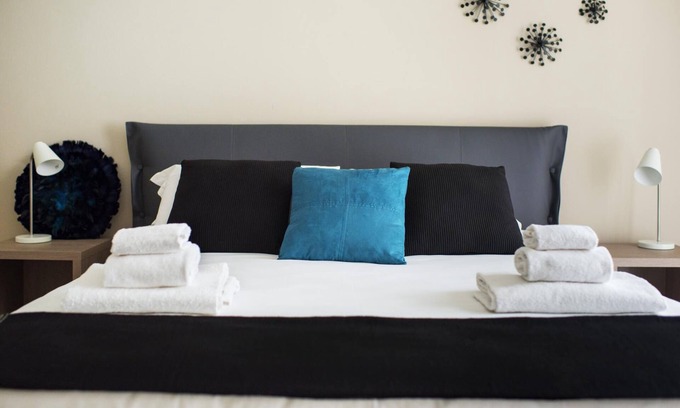 Alba Apartment | Pet-Friendly Retreat at Piazza Garibaldi in Alba