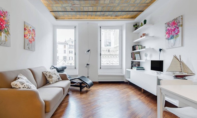 Rione V Ponte Apartment | Experience Piazza Navona-Coronari House: 10/10 Rated Stay