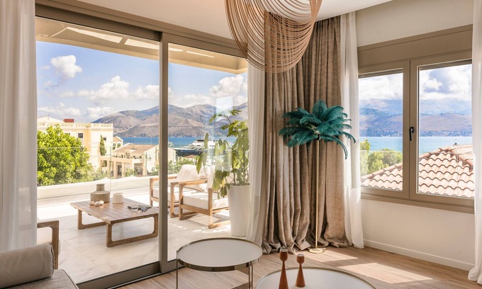 Lixouri Hotel | Experience Piazza Suites: Ocean Views & Family-Friendly Comfort