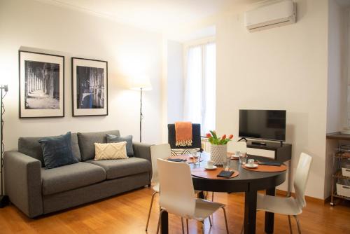Testaccio Apartment | Peaceful Piazza Testaccio Home: Top-Rated Family Retreat