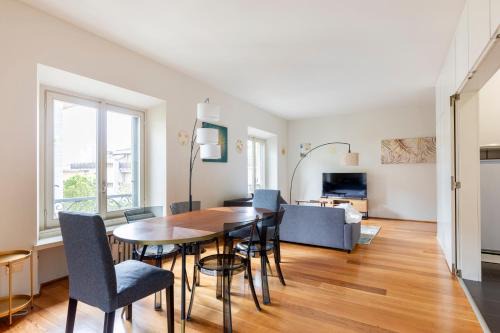 Tricolore Apartment | Comfortable Stay at DreamyNest Tricolore - Close to Duomo