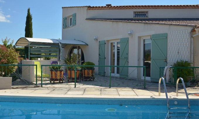 Saint-Mathieu-de-Treviers Bed & Breakfast | Cozy Pic St Loup Guest House with Private Pool & Family Perks
