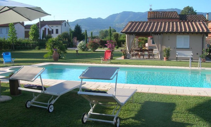 Capannori Apartment | Piccola Casetta: Cozy Retreat with Kitchen & Accessibility