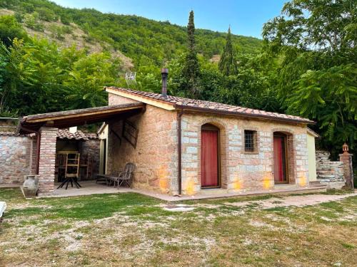 Fossato di Vico House | Pet-Friendly Retreat at Piccolo Angolo di Paradiso