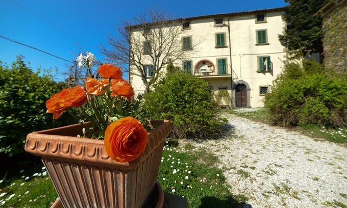 Lisciano Niccone Villa | Discover PICCOLO BORGO: Exclusive Getaway in Nature