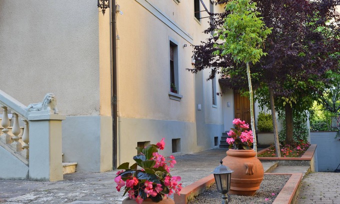 Arezzo Apartment | Pet-Friendly Piccolo Ristoro with Pool & Family Amenities