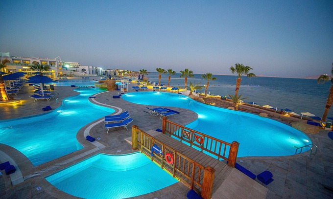 Ras Nasrani Resort | Discover Pickalbatros Palace Sharm & Aqua Park Awaits You