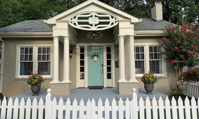 Murfreesboro Cottage | Charming Picket Fence Cottage near MTSU & Downtown Square