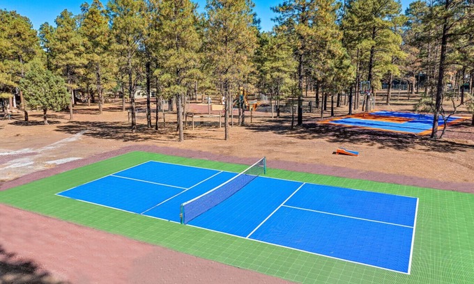 Flagstaff House | Unforgettable Stay with Pickleball, Hot Tub & Game Room