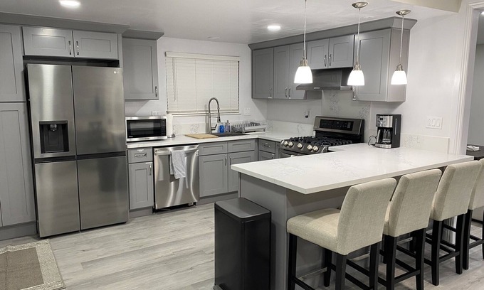 Montclair House | Top-Rated Montclair Hotel for Foodies & Pickleball Lovers