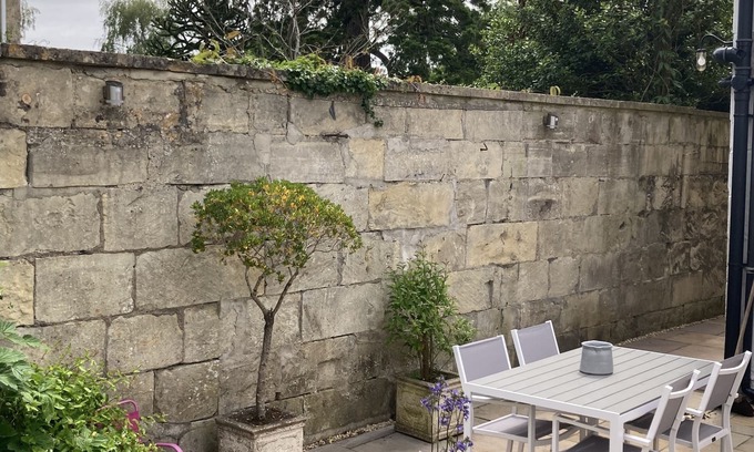Combe Down Cottage | Charming Bath Stone Cottage with Kitchen & Breakfast Included