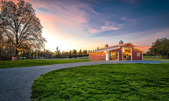 Anderson House | Tranquil River Retreat - Ideal for Groups & Families