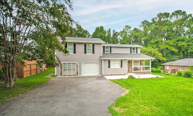 Kennesaw House | Inviting Kennesaw Home with Private Backyard Retreat