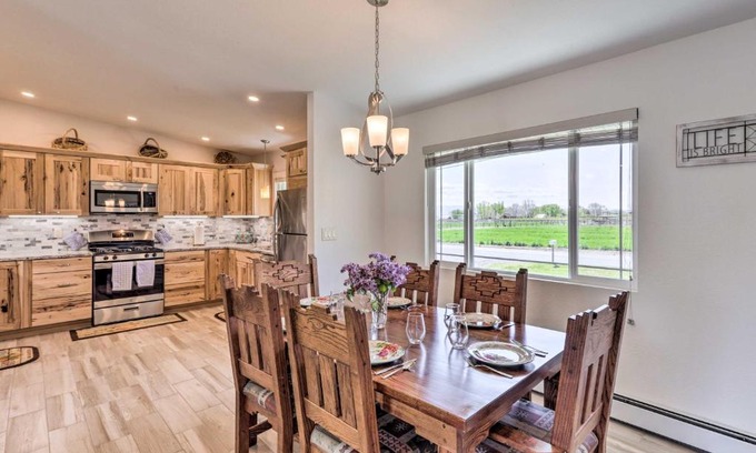 Palisade House | Scenic Palisade Home with Mt Garfield Views & Family Amenities