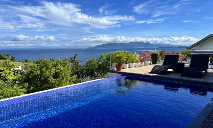 Puerto Galera Villa | Idyllic Villa with Breathtaking Oceanfront Views
