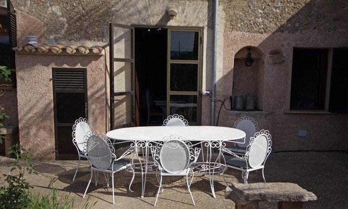Biniali Cottage | Charming 19th Century Mallorcan House with Pool and Spa