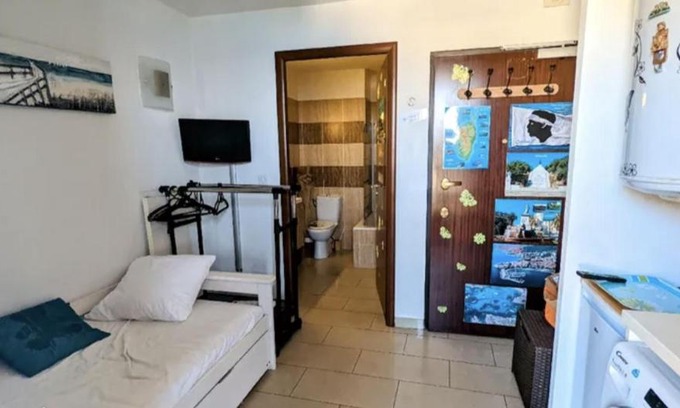 Ajaccio Apartment | Relax by the Water: Pet-Friendly Spa & Pool Retreat