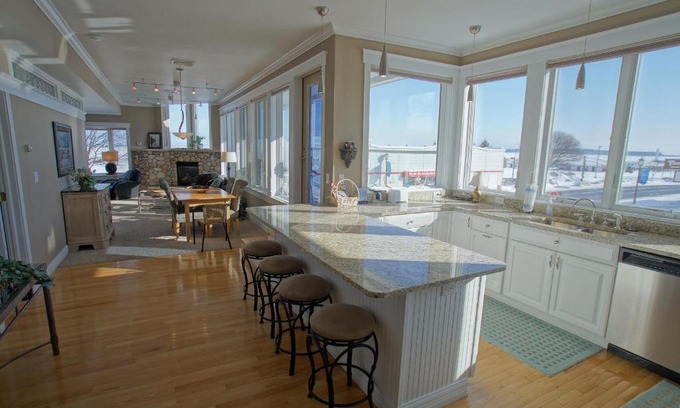 St Ignace Apartment | Family-Friendly Retreat at Pier Harbor #1 & #2 Awaits
