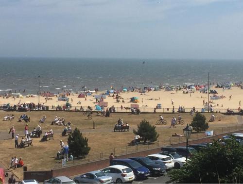 Gorleston-on-Sea House | Family-Friendly Pier Road Holiday Home - Pet Welcome!