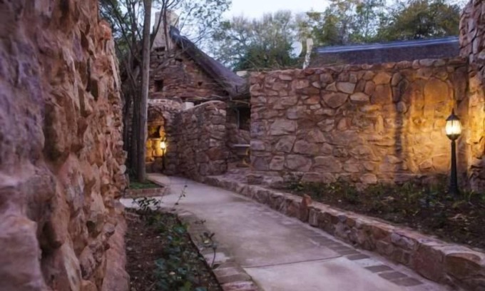 Pretoria Bed & Breakfast | Exquisite Pierneef's Kraal: Spa & Family-Friendly Retreat