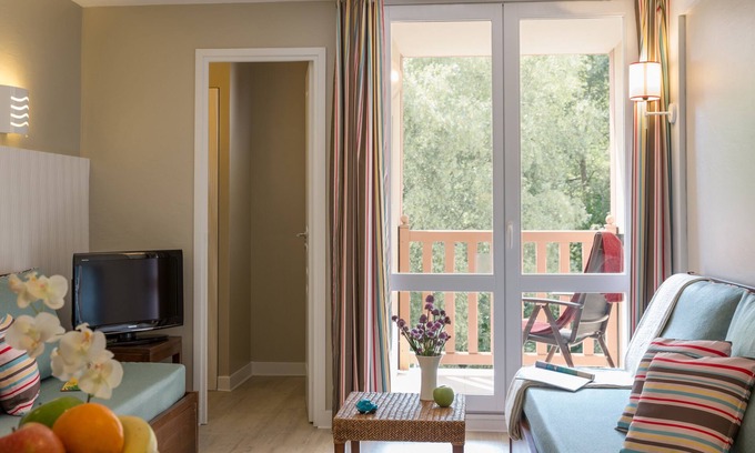 Le Touquet-Paris-Plage House | Pet-Friendly Oceanfront Stay at Les Jardins de la Côte d'Opale