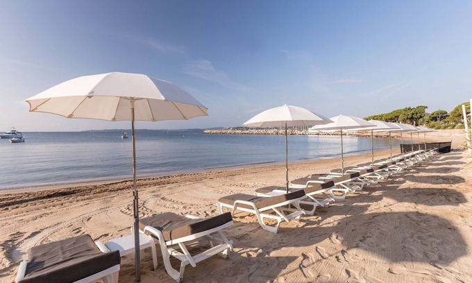 Sainte-Maxime City Centre House | Relaxing Stay at Pierre & Vacances Résidence Les Platanes
