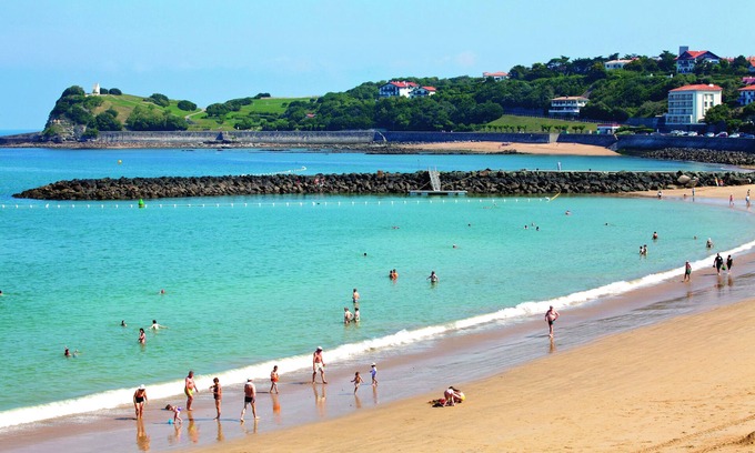 Saint-Jean-de-Luz House | Discover Pierre & Vacances Résidence Eguzki with Ocean Views
