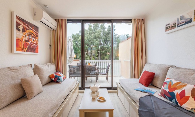 Le Lavandou House | Discover Pierre & Vacances Residence L'Anse de Pramousquier