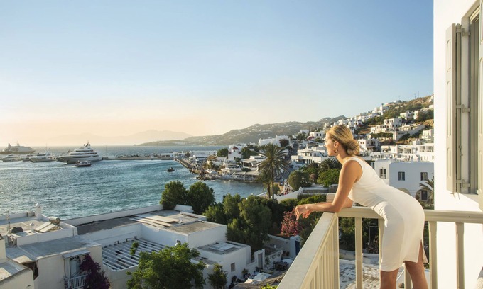 Mykonos Hotel | Elegant Pietra Bianca 1891 Junior Suite with Breakfast
