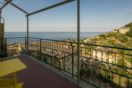 Pieve Ligure Apartment | Pieve Ligure Seaside View, Wifi