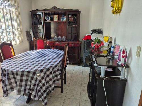 Campo Largo House | Pigatto Inn in Campo Largo