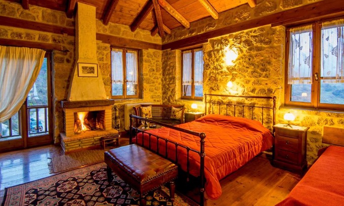 Mesaia Trikala Hotel | Kid-Friendly Retreat at Pigi Tarlampa Hotel - Rated 9.4!