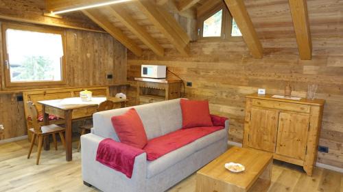 Charvensod Apartment | Guest Rated 10/10: Pila Appartamenti La Taverna Peroulaz