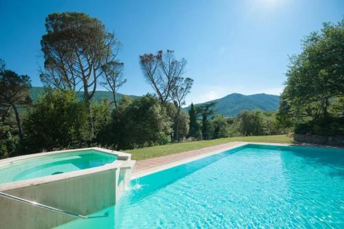 Mercatale di Cortona House | Unforgettable Stay at Pilari Intera Struttura - 10/10 Rated