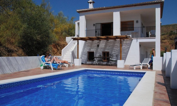 Colmenar Villa | Experience Piltraque: Family-Friendly Villa with Pool in Andalucia