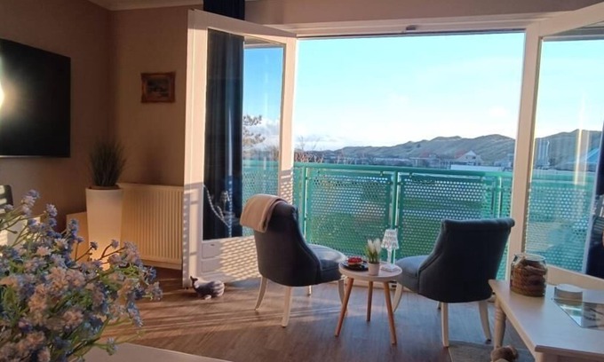 Julianadorp aan zee Apartment | Beachfront Haven at Pima aan Zee Julianadorp - 10/10 Rated