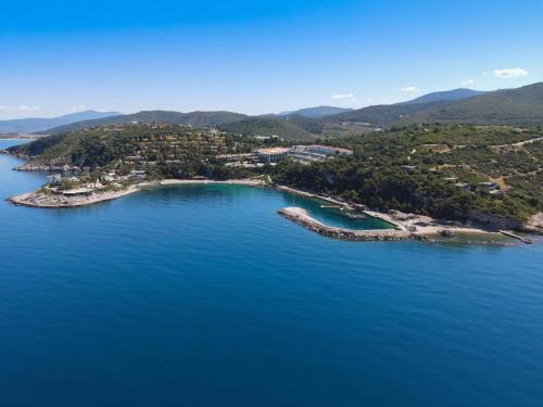 Kusadasi Resort | Experience Pine Bay Holiday Resort with Private Beach Access