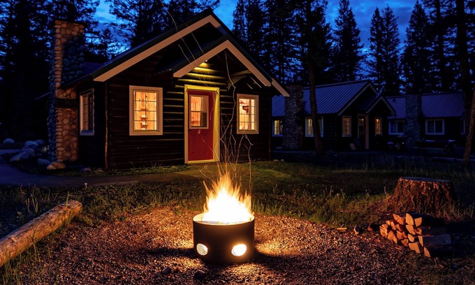 Jasper Cabin | Discover Pine Bungalows: Rated 9.4 with Spa & Dining