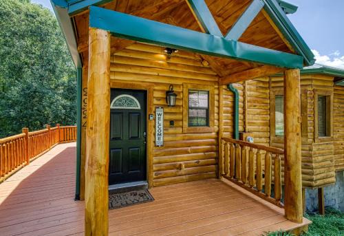 Pigeon Forge House | Discover Pine Haven Hollow: Family-Friendly with Pool & Hot Tub