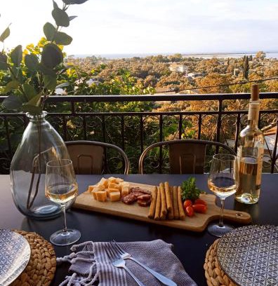 Frinion Apartment | Scenic Pine House with Sea View - Rated 9.7/10 by Guests