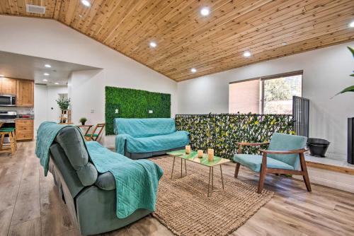 Pine Mountain Club Villa | Relax at Pine Mountain Club Villa with Sauna and Ocean Views